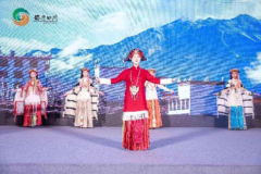 “丹巴美人”亮相2023“清凉天府·安逸四川”文